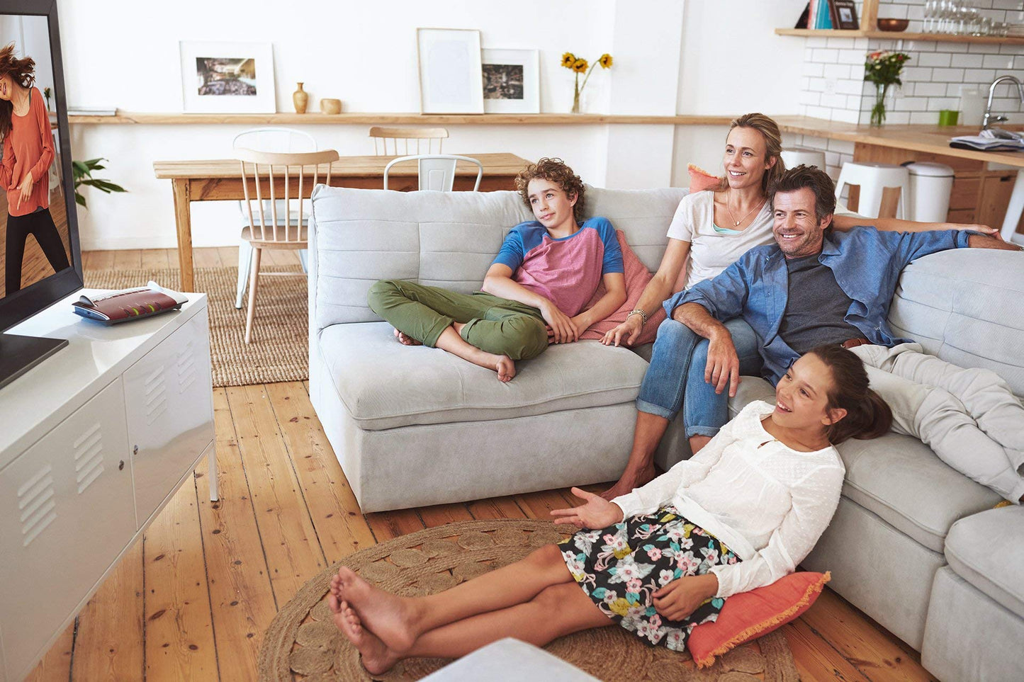 FRITZ!Box 6490 Cable – WLAN AC Router für Kabelanschluss, bis 1.300 Mbit/s, DECT-Basis